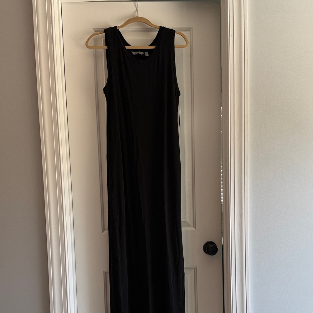 Elegant Black Sleeveless Dress